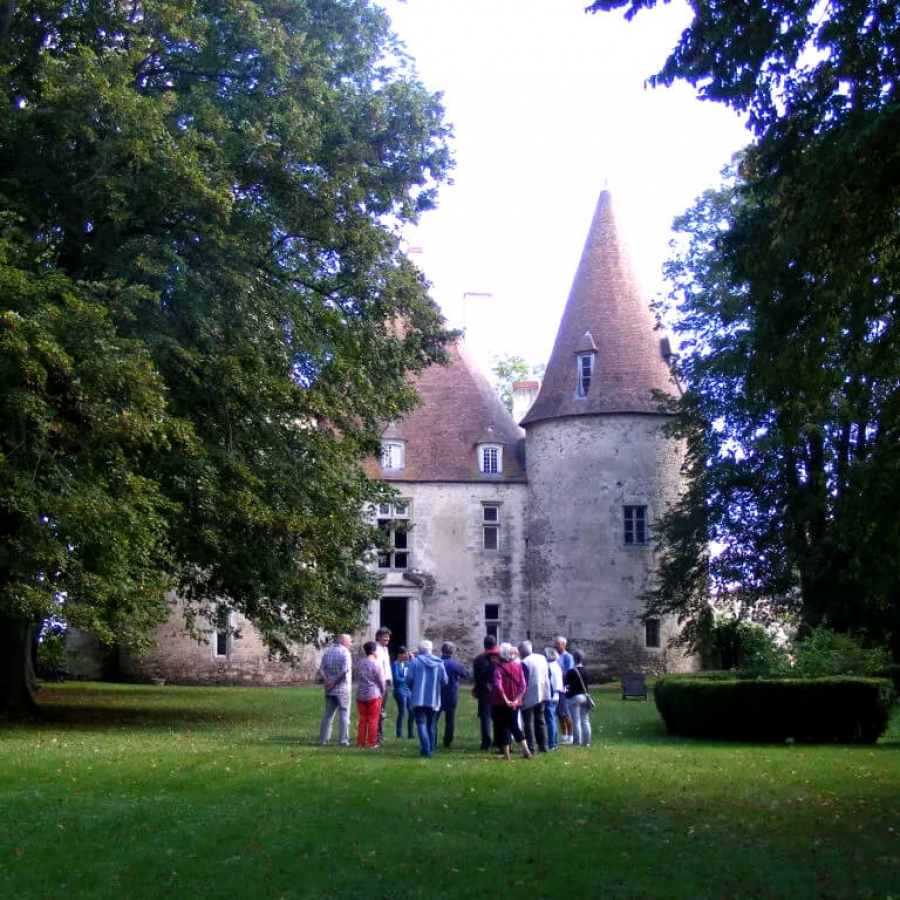 Château et jardin de Bellenaves