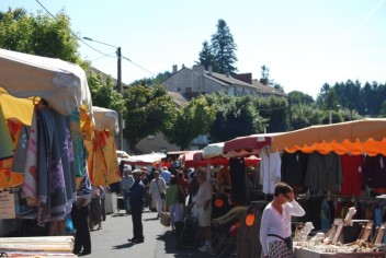 Tous les samedis matin, marché local