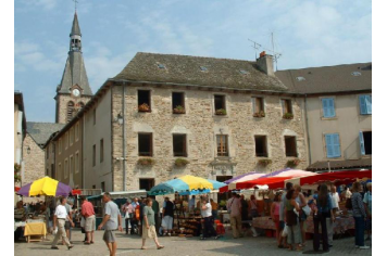 Marché hebdomadaire le samedi matin